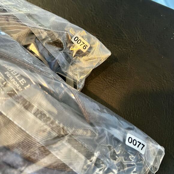 Pebble Beach Performance Golf 1/4 Zip Pullover L Dark Blue w/ Grey Contrast Trim - Picture 8 of 8